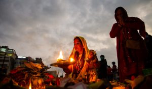 आज सूर्यदेवको पूजा आराधना गरी छठ पर्व मनाइँदै