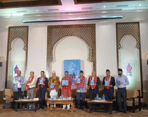 युद्व युद्व नै हुन्छ कविता संग्रहको लोकार्पण