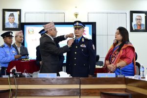 दान बहादुर कार्कीलाई प्रहरी महानिरीक्षकको दर्ज्यानी चिन्ह