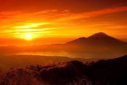 नयाँवर्षमा आन्तरिक र बाह्य पर्यटकको घुइँचो बढ्यो