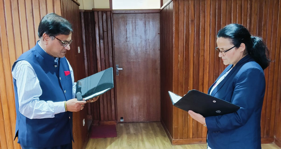 हिमालयन लाइफ इन्स्योरेन्सका नवनियुक्त अध्यक्ष बजाजले लिए शपथ