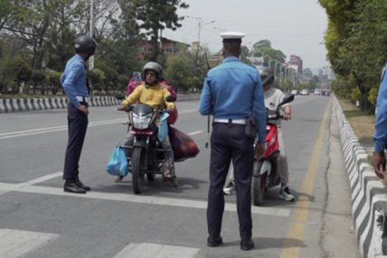 दुई हजार चार सय बयानब्बे जना ट्राफिक कारबाहीमा