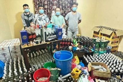 नक्कली ब्राण्डेड मदिरा बनाउने ठाउँमा सशस्त्र प्रहरीको छापा