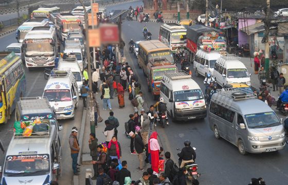 सरकारद्वारा नयाँ सार्वजनिक सवारी साधन दर्तामा रोक