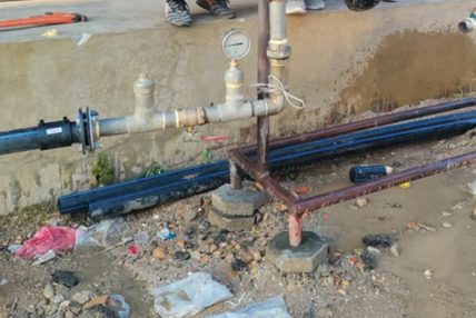 मेलम्चीको पानी वितरणका लागि पाइप बिछ्याउन सुरु