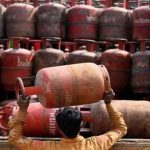 भारतमा एलपी ग्यासको मूल्य फेरि बढ्यो भारतमा एलपी ग्यासको मूल्य फेरि बढ्यो