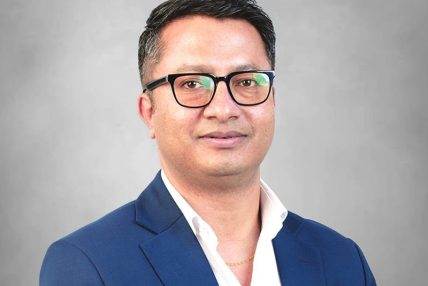 इप्पानमा भ्लोन समूहबाट ६ निर्विरोध चयन