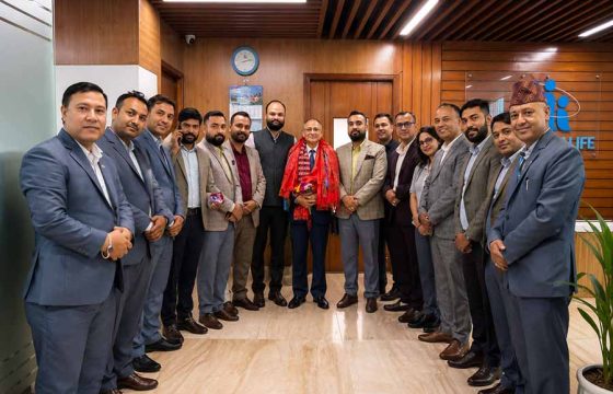 हिमालयन लाइफ इन्स्योरेन्सका निमित्त सीईओ अमात्यले गरे पदभार ग्रहण
