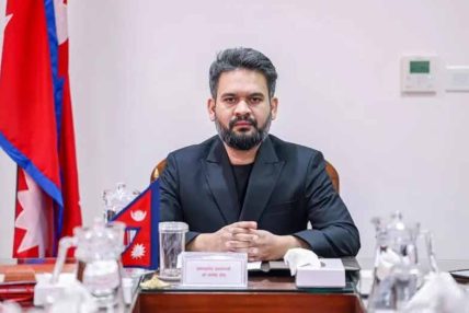 प्रधानमन्त्री शाह र अग्यानिक एशाेसिएसनका पदाधिकारी भेट