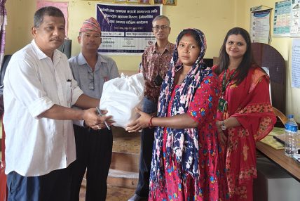 सानिमा बैंकद्वारा सातै प्रदेशमा गर्भवती तथा सुत्केरी महिलाहरुका लागि स्वास्थ्य शिविर र पौष्टिक खाना वितरण कार्यक्रम सम्पन्न