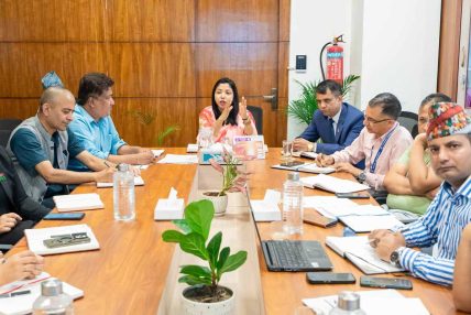सहरी योजना आयोगलाई अध्यक्ष डंगोलको निर्देशन, ‘कागजमा बनाइएका योजनाको सुन्दरता नागरिकले महसुस गर्ने गरी कार्यान्वयन गर्नु’