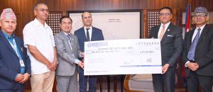 नेपाल बैंकले रसुवा बाढीपीडितका लागि तीन करोड १ लाख आर्थिक सहयोग दियो नेपाल बैंकले रसुवा बाढीपीडितका लागि तीन करोड १ लाख आर्थिक सहयोग दियो
