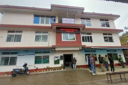 यातायात कार्यालय इलामले उठायो १४ करोड ६३ लाख राजस्व