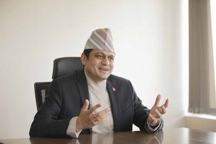 लगानी बोर्डका पुर्व सिईओ भट्ट पक्राउ