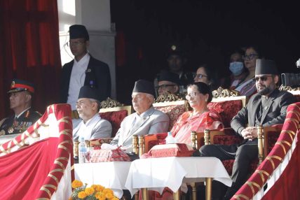 सैनिक मञ्च टुँडिखेलमा फूलपाती बढाइँ