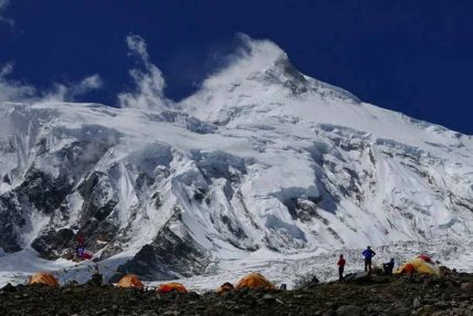 शरद् ऋतुः ३१ हिमाल आरोहणका लागि ७० देशका ७८८ आरोहीलाई अनुमति